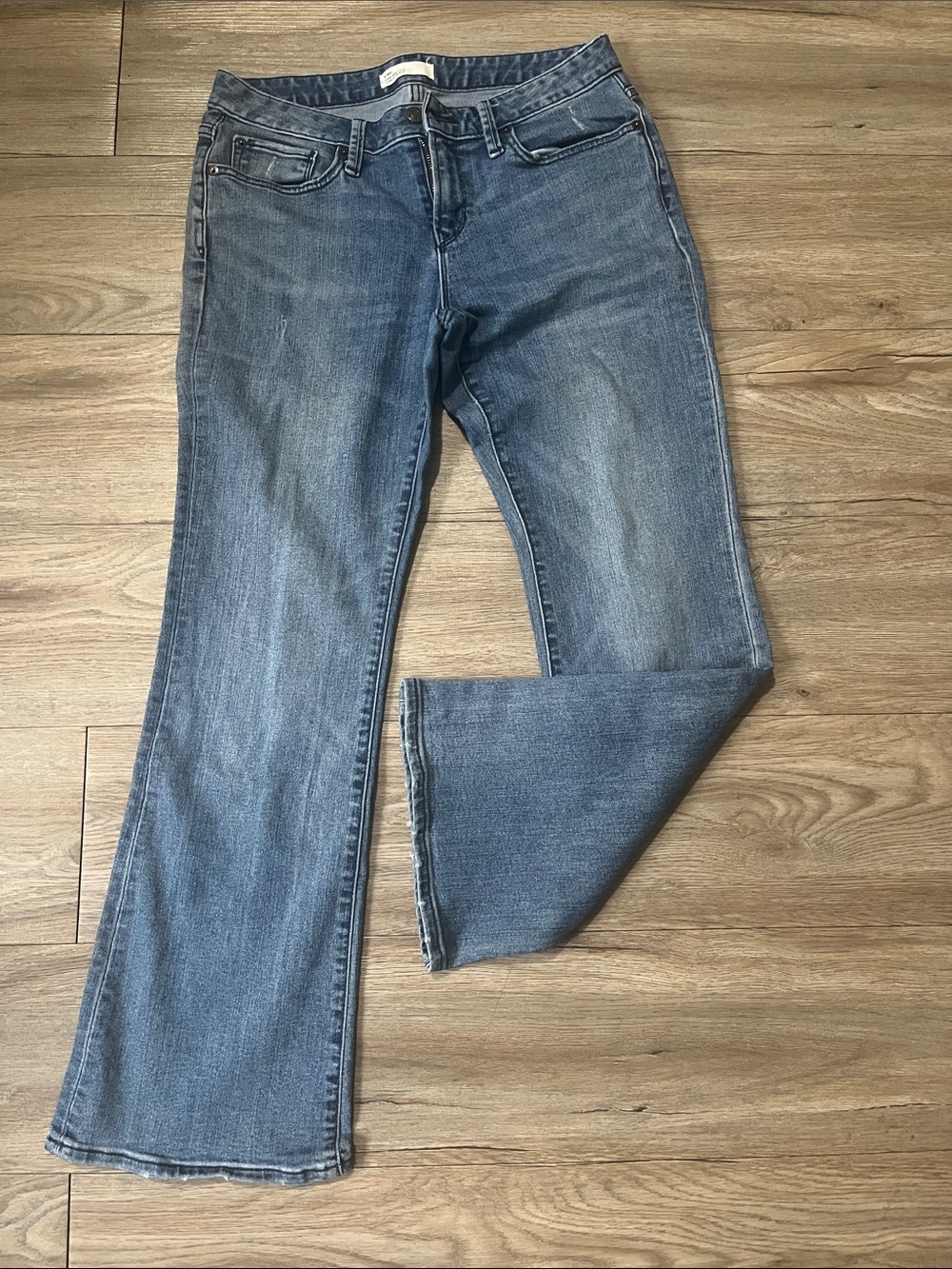 GAP Women's Light-Medium Blue Flare Jeans